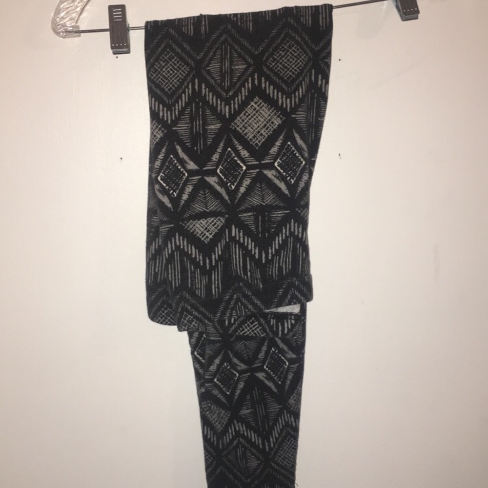 Patterned Gray Leggings